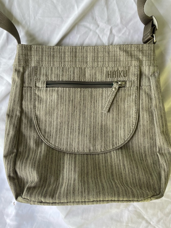 Haiku Handbags - Gray/Cream Cargo Pocket Bag